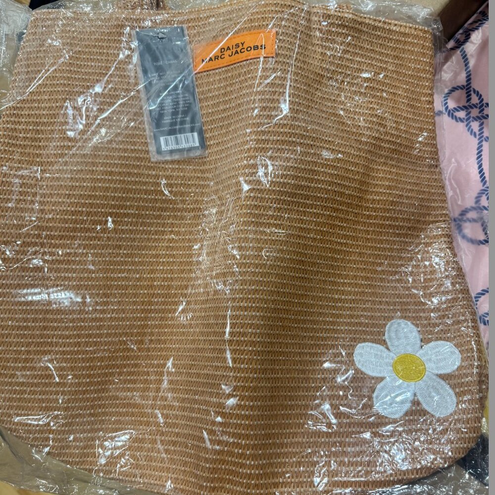 marc jacobs daisy beach bag canvas tote